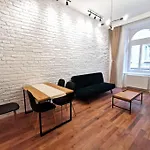 Budapest Weiner Leo Suite